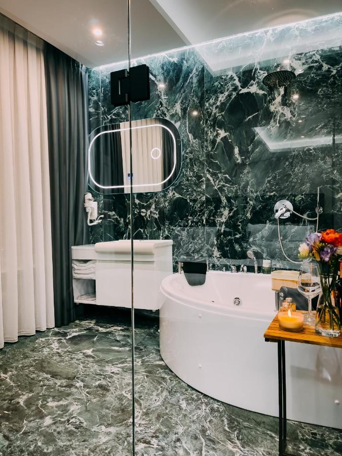Imperator Hotel Tiran Dış mekan fotoğraf